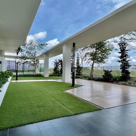 Royale Cottage Midvalley Netflix Pools 4 Pax Τζόχορ Μπάχρου Εξωτερικό φωτογραφία