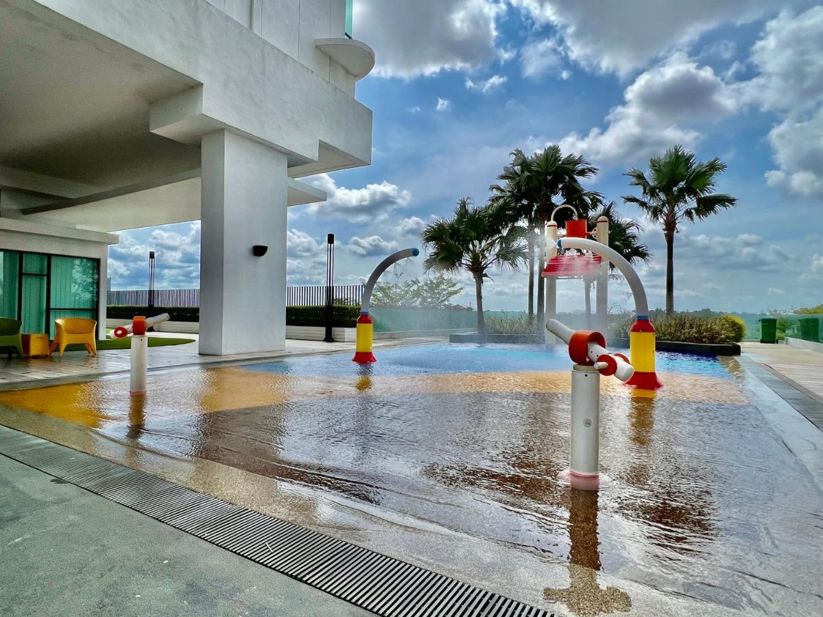 Royale Cottage Midvalley Netflix Pools 4 Pax Τζόχορ Μπάχρου Εξωτερικό φωτογραφία