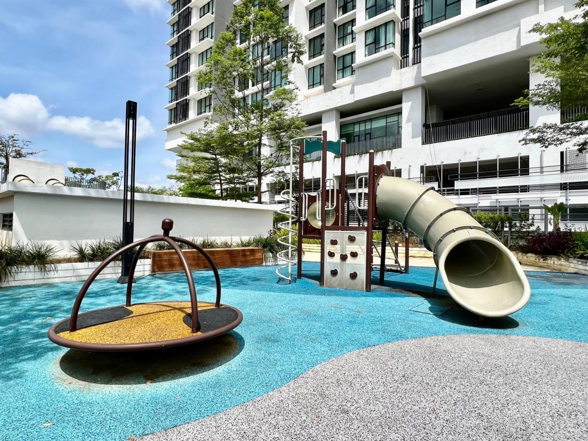 Royale Cottage Midvalley Netflix Pools 4 Pax Τζόχορ Μπάχρου Εξωτερικό φωτογραφία